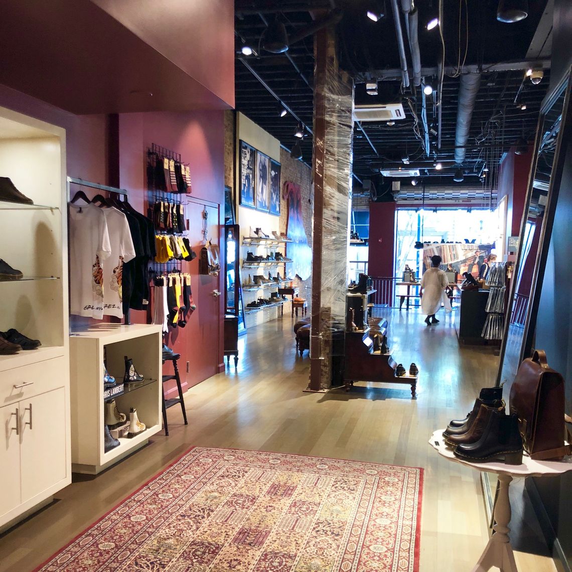 store dr martens