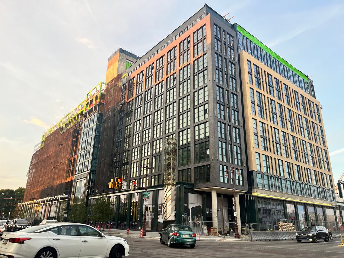 1001 s broad st img 7309